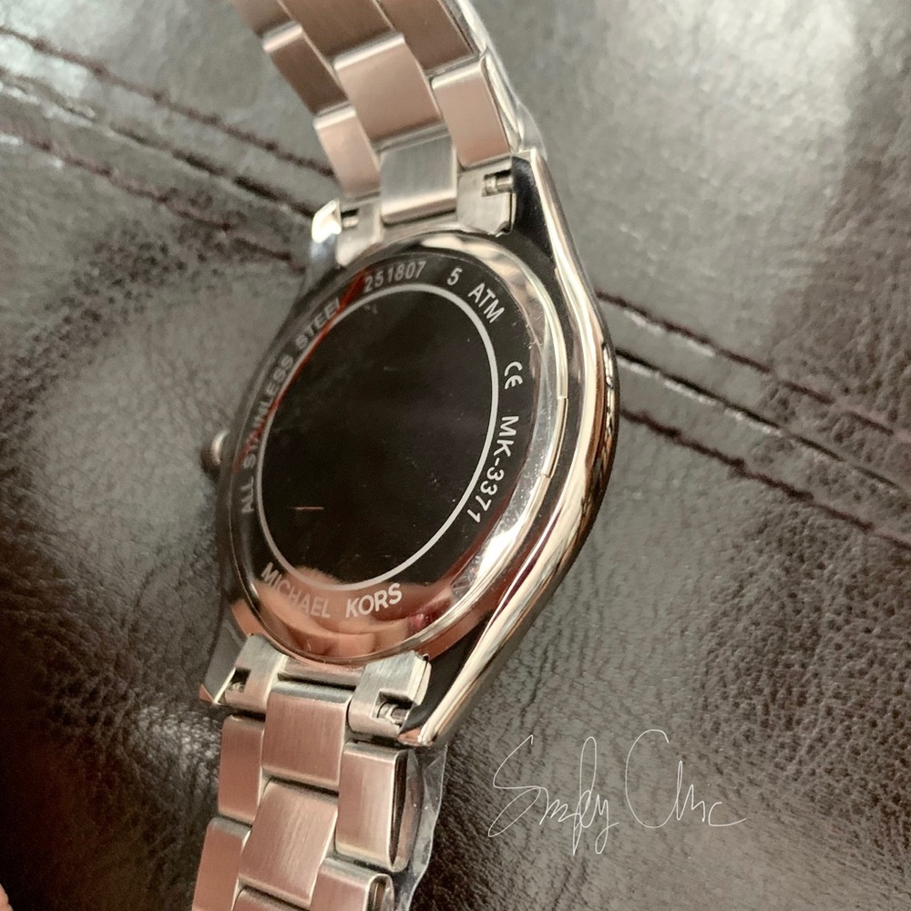 New authentic MK silver tone slim Runaway watch - Picture 6 of 6